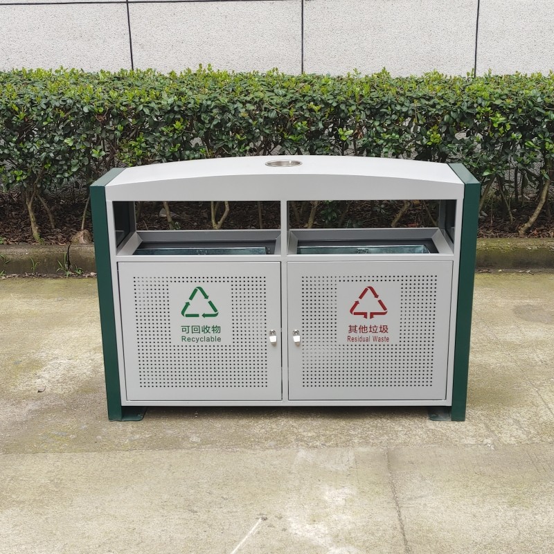 道路垃圾箱