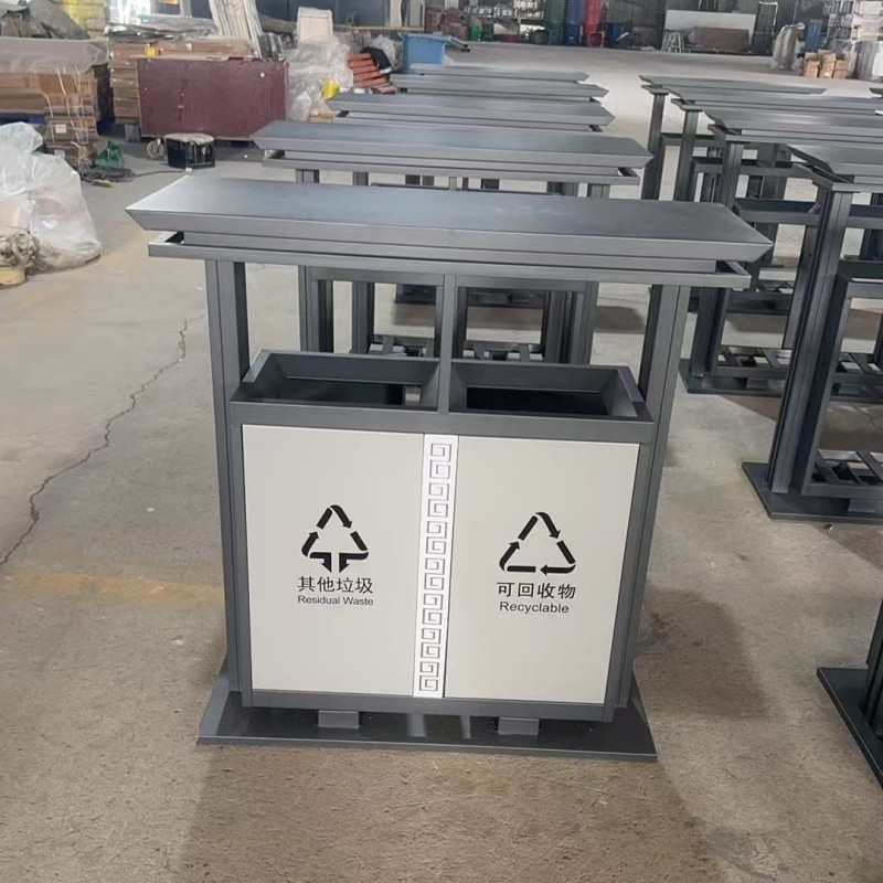 公园垃圾桶